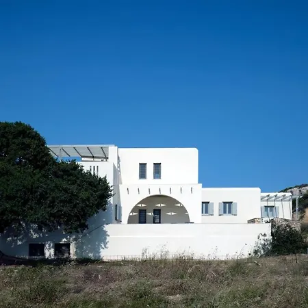 Paros House 01